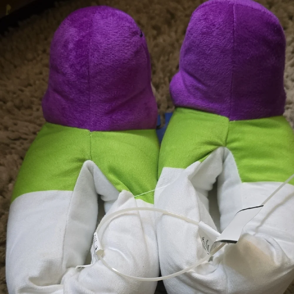 Disney Buzz Lightyear Kids Size M 2-3 Slippers‎ Purple Green